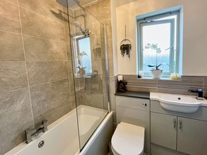 Photo 16- click for photo gallery